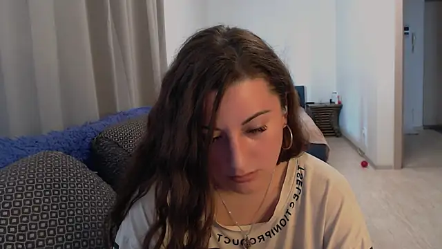 Helen_Adams_ live