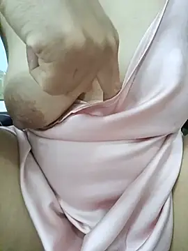 Leva_laddy live
