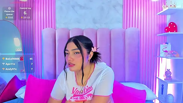 ArianaRougee live