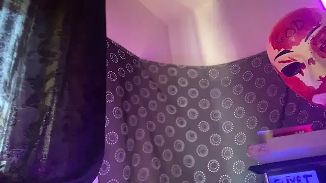 Guyst049 live