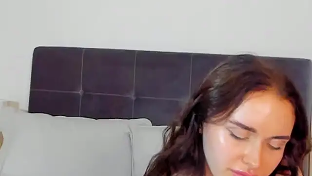 KellyWhites live