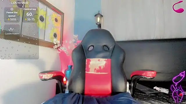 Honey_Balenciaga live