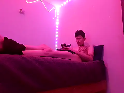cheekyboyx live