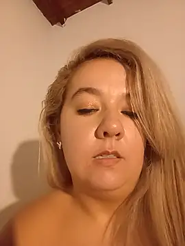 Uvabombom69 live