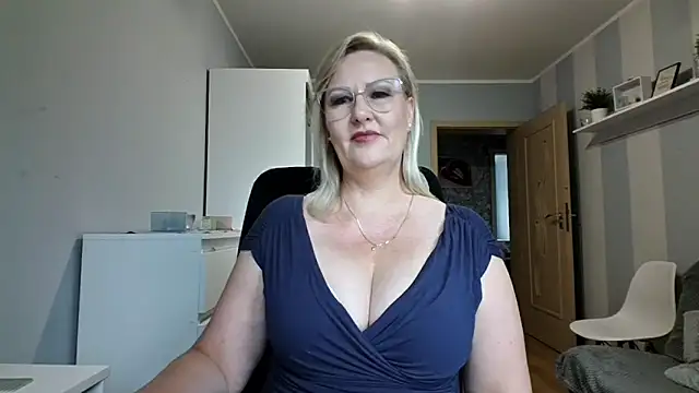 DianaLive live