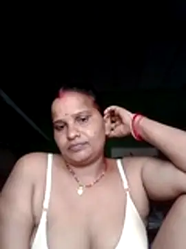 Shivani09900 live