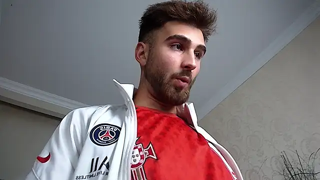 KyloEast live