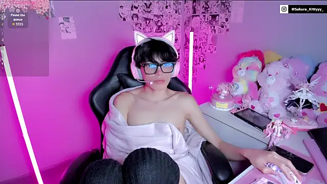 Sakura_Kitty_ live