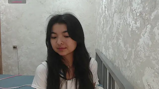 Shy_Kira live