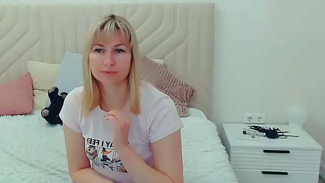 Incredible_Ariela live