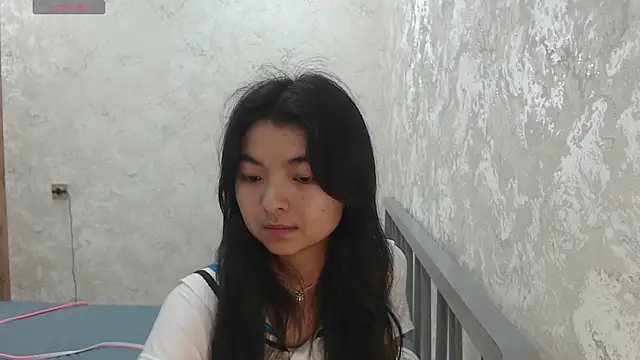Shy_Kira live
