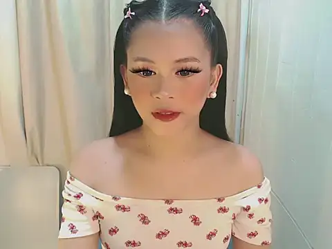 Lily_holy live