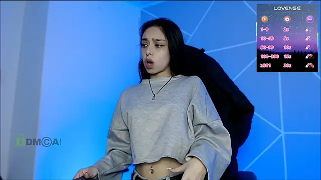 lilylouisee live