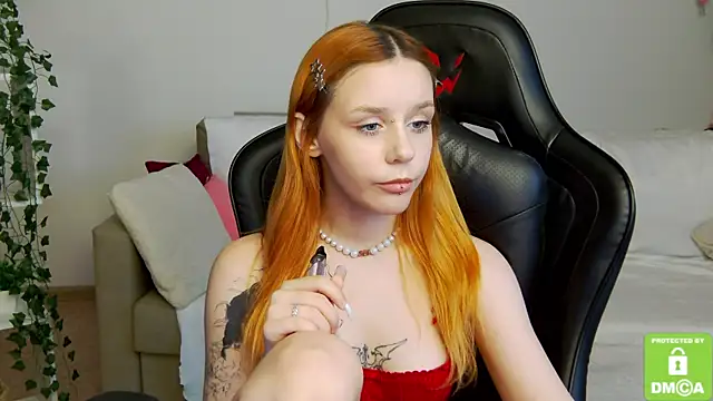 Rachel_lips live