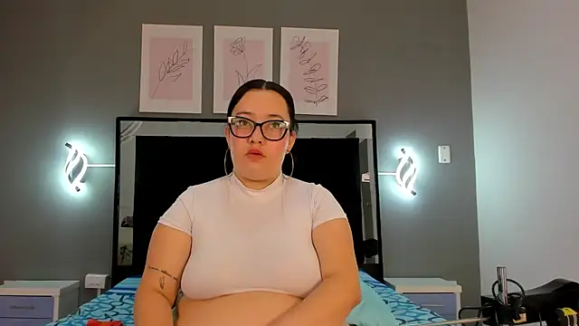zoe_curvyy live