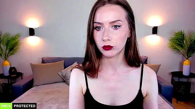 TheWoman__ live
