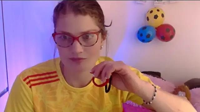 Camila-ventura live