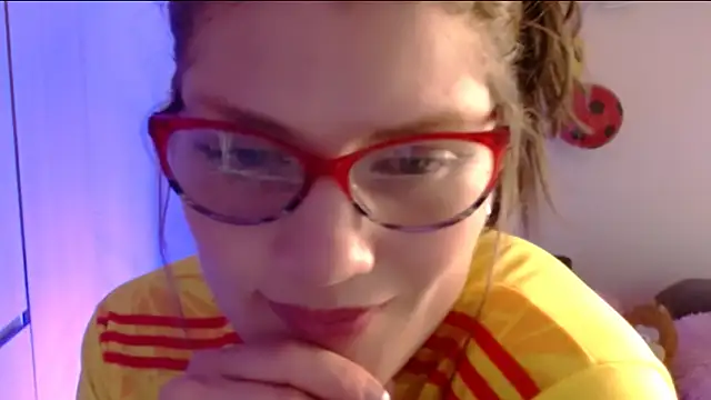 Camila-ventura live