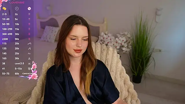 Milana_Moons live