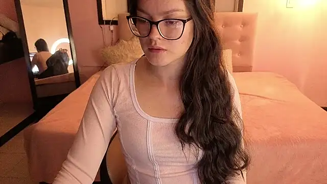 Sara_valderrama_ live