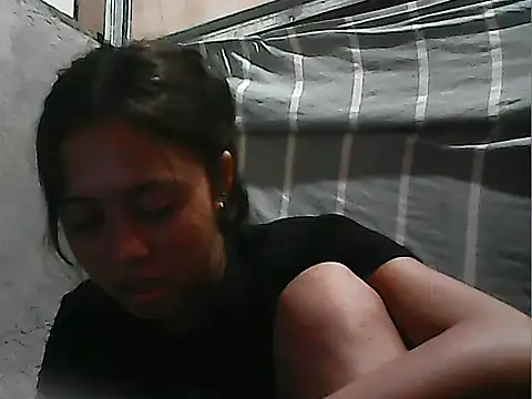 Yours_AsianPinayGirl18 live