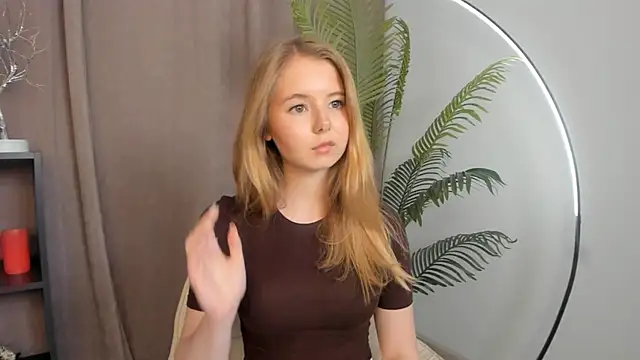 EloiseHooper live