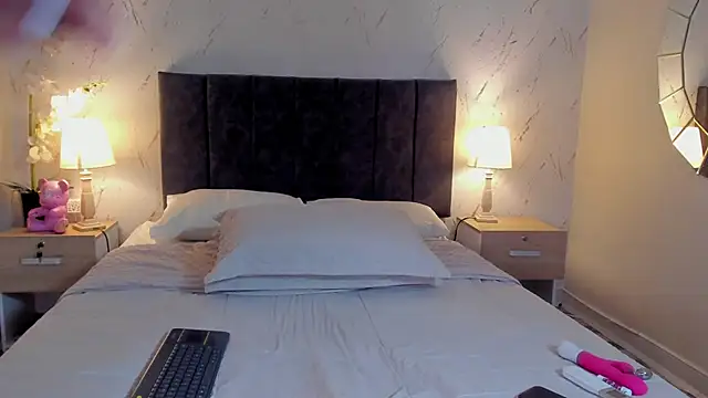 Emilly_Beaumont live