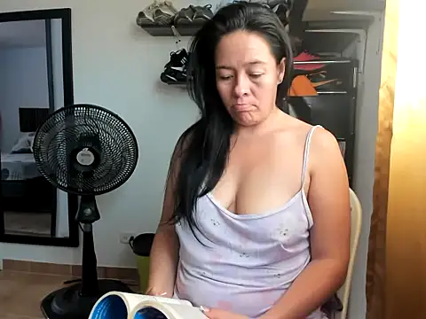 caroline_47 live