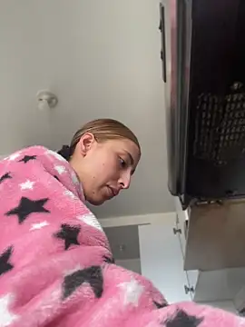 Ameellie live