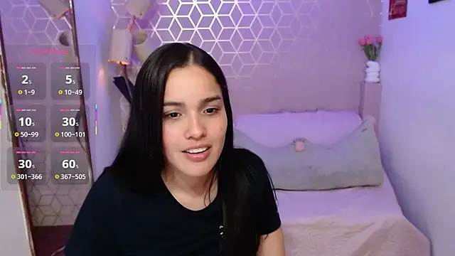 Victoria_Pivet live