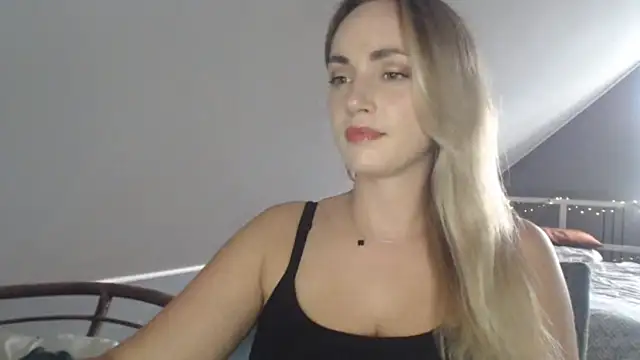 ScarlettSensitive live