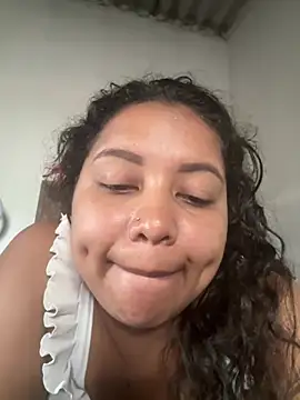 Ninibella live