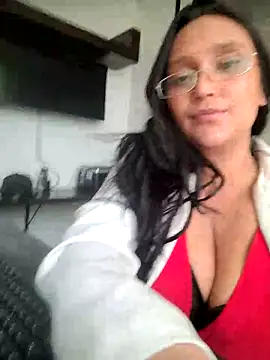 Esmeralda333 live