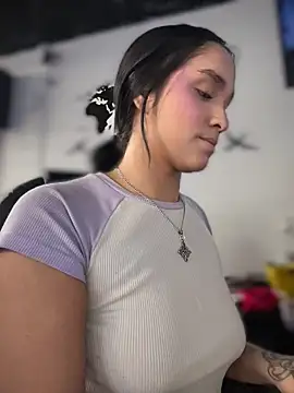 Isabella-Teen live