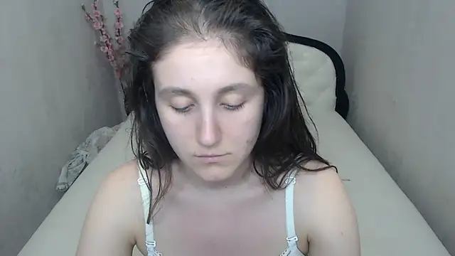 Holliy_Cooper live