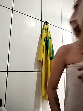 Liv_Alt live
