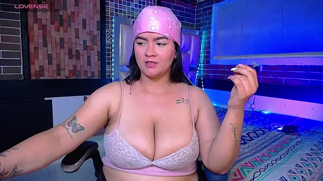 kriss_sweetboobs10 live