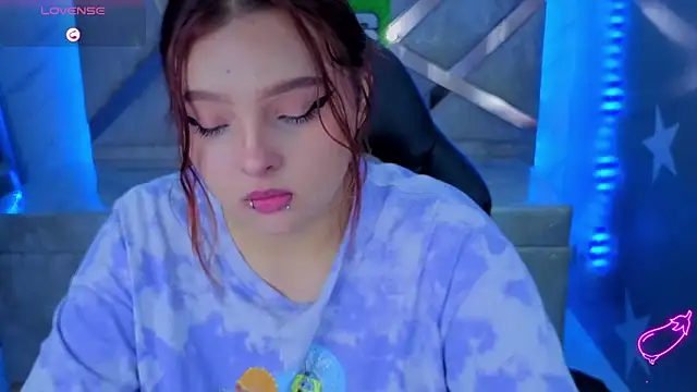 mia_foster_t live