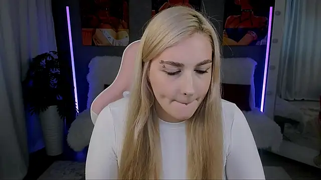 AmaliaWinslet live