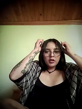 Aly_96 live