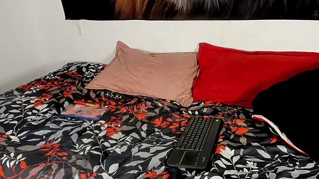 ashley_girl_queen live