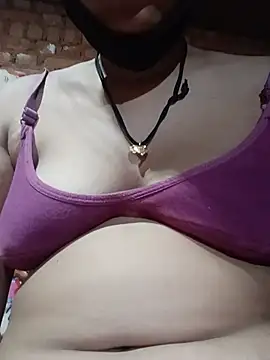 Pooja_khanna live