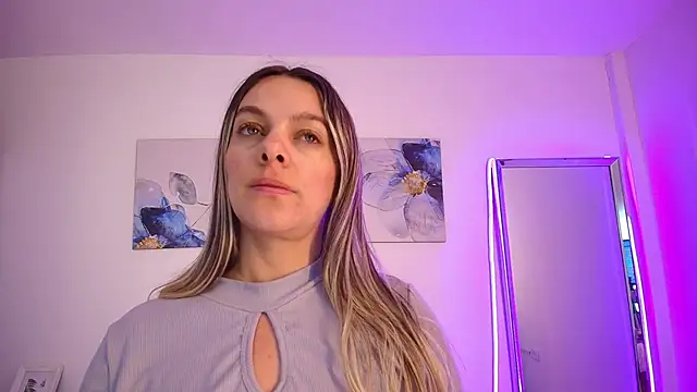 Isabella_Harley live