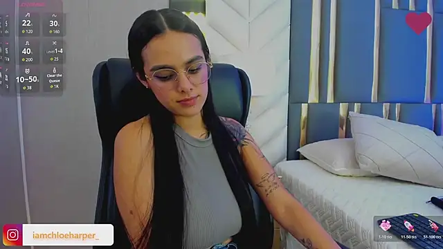 ChloeHarper_ live