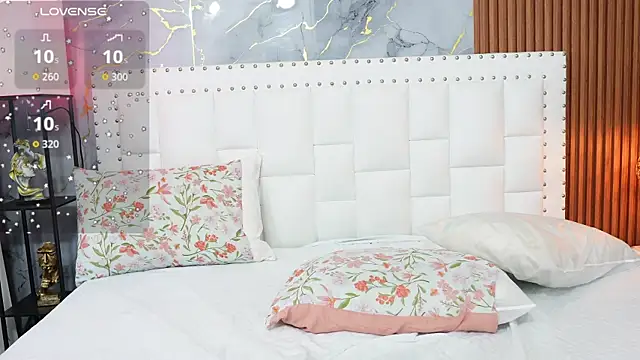 hornybarelylegalgirl live