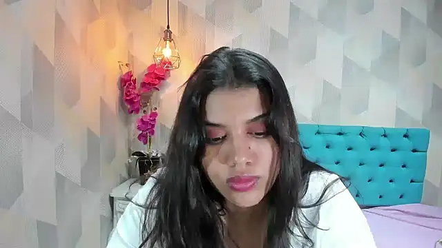 LindaBreeS live