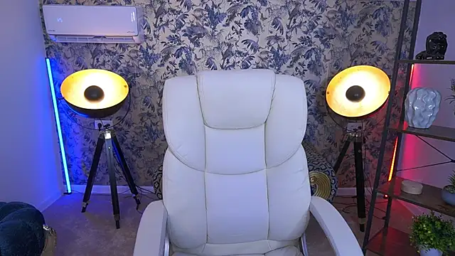LittleJulii live