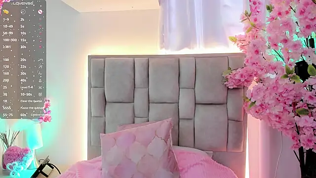 Dana_grey_ live
