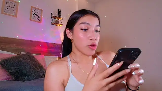 _Emmakiss_ live