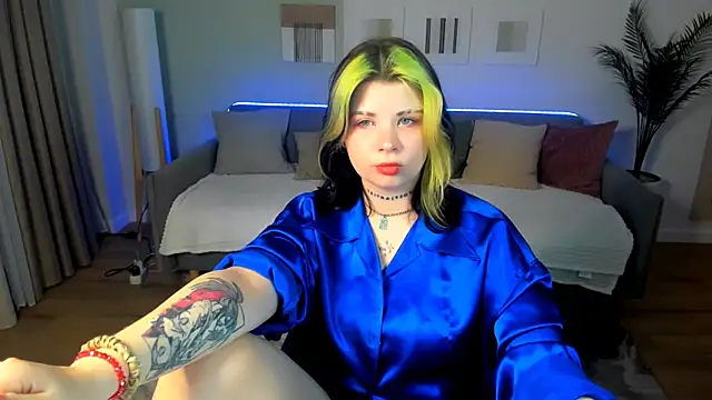 AliceSpencery live